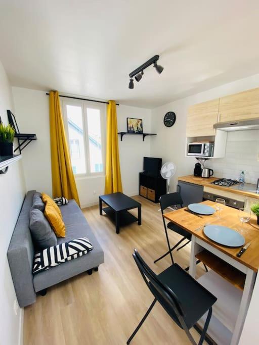 Joli Duplex A Quelques Pas Du Centre De Apartment